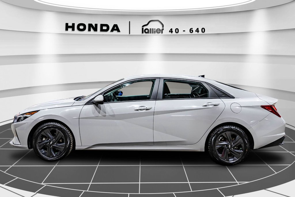 2022 Hyundai Elantra Preferred in , Quebec - 4 - w1024h768px
