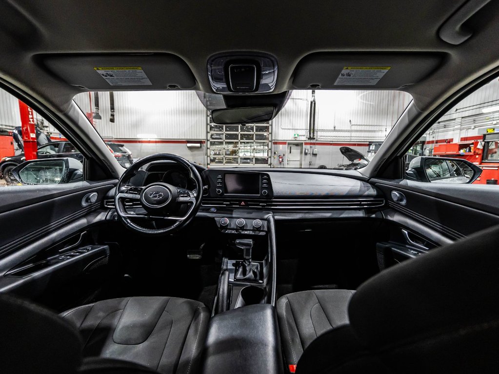 2022 Hyundai Elantra Preferred in , Quebec - 15 - w1024h768px