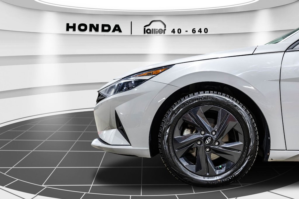 2022 Hyundai Elantra Preferred in , Quebec - 10 - w1024h768px