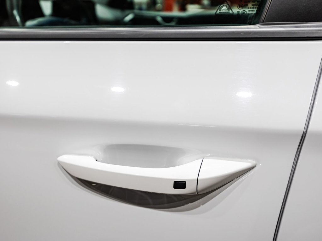 Hyundai Ioniq Electric Preferred 2021 à Montréal, Québec - 11 - w1024h768px