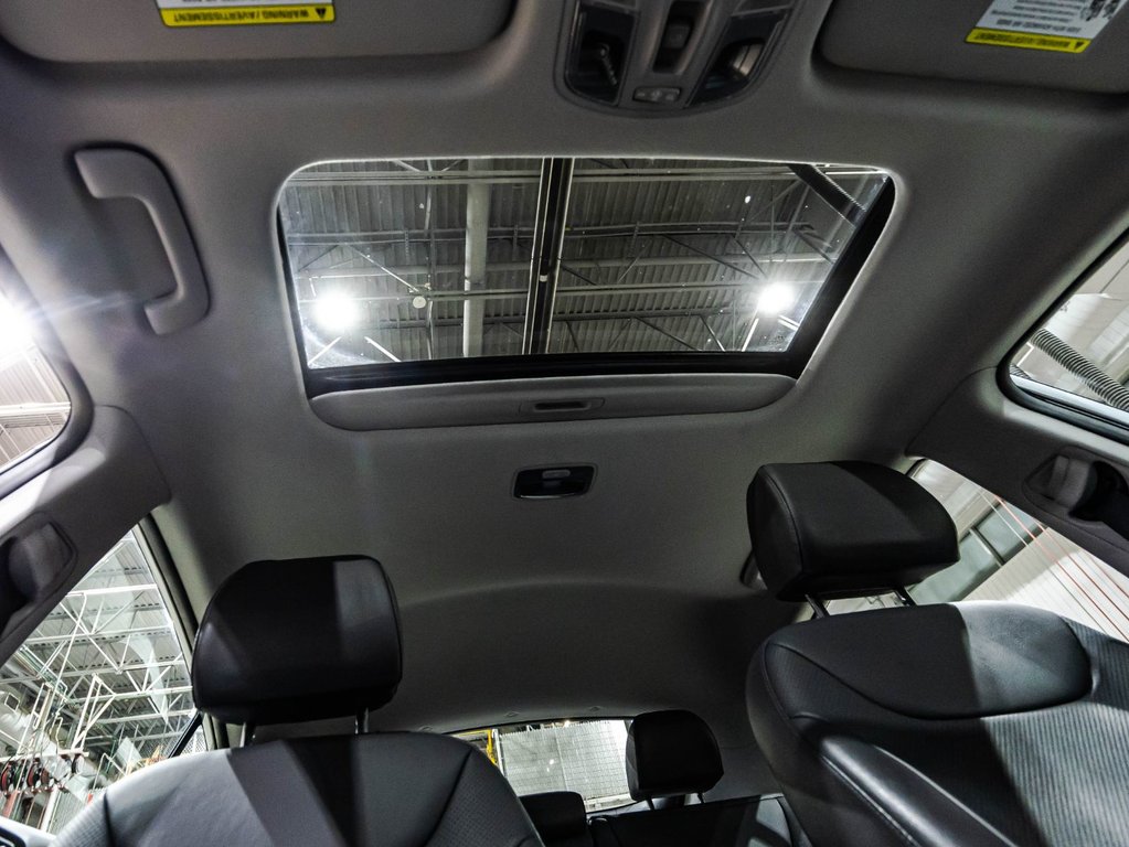 2022 Hyundai Ioniq Plug-In Hybrid Ultimate in Montréal, Quebec - 20 - w1024h768px