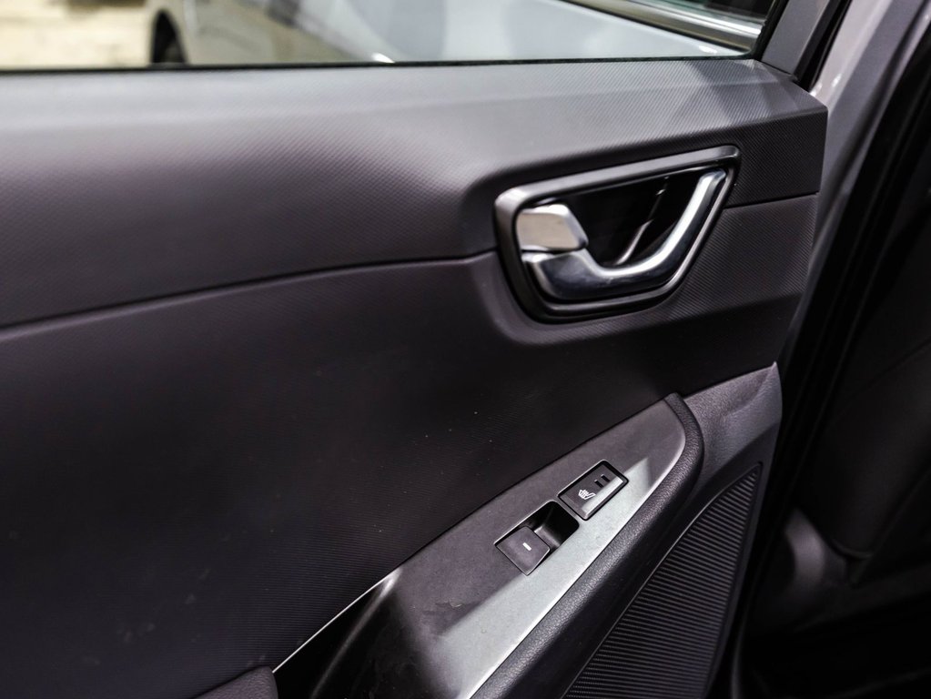 2022 Hyundai Ioniq Plug-In Hybrid Ultimate in Montréal, Quebec - 13 - w1024h768px