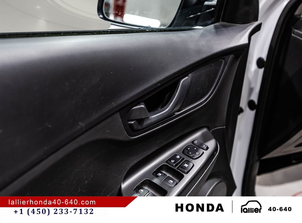 2020 Hyundai Kona Essential in Lachenaie, Quebec - 11 - w1024h768px
