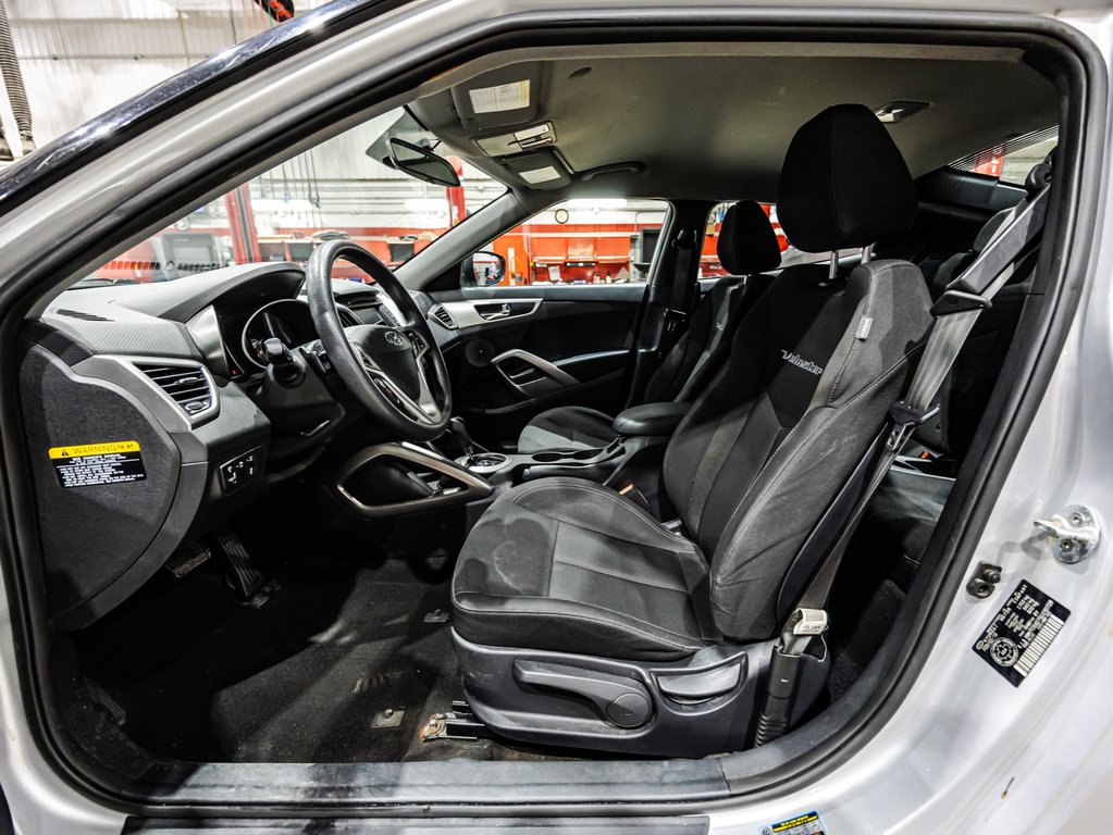 Hyundai Veloster SE 2016 à Lachenaie, Québec - 20 - w1024h768px