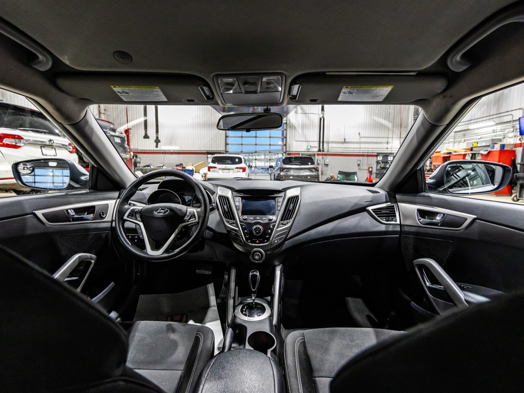 Hyundai Veloster SE 2016 à Lachenaie, Québec - 16 - w1024h768px
