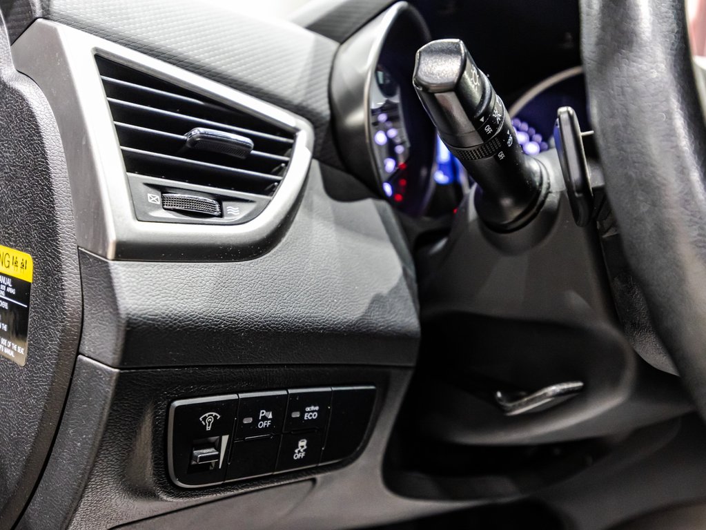 Hyundai Veloster SE 2016 à Lachenaie, Québec - 22 - w1024h768px