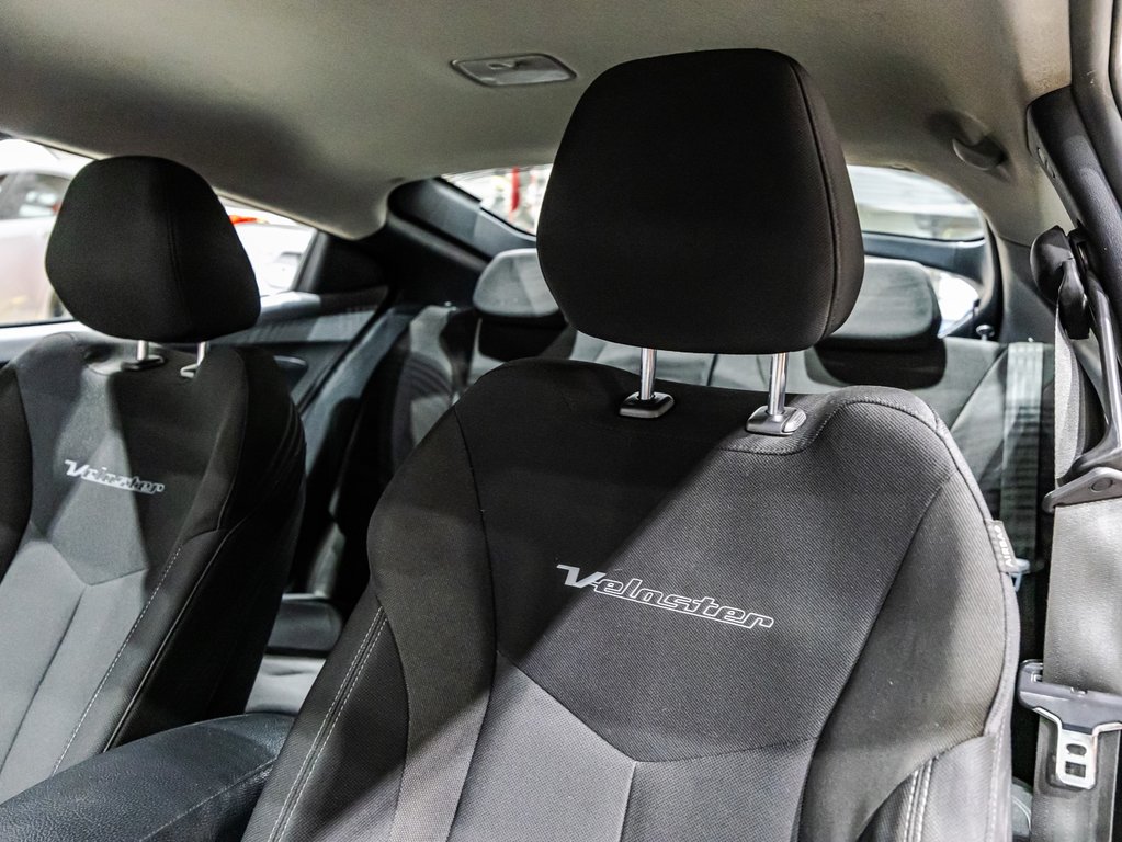 Hyundai Veloster SE 2016 à Lachenaie, Québec - 19 - w1024h768px