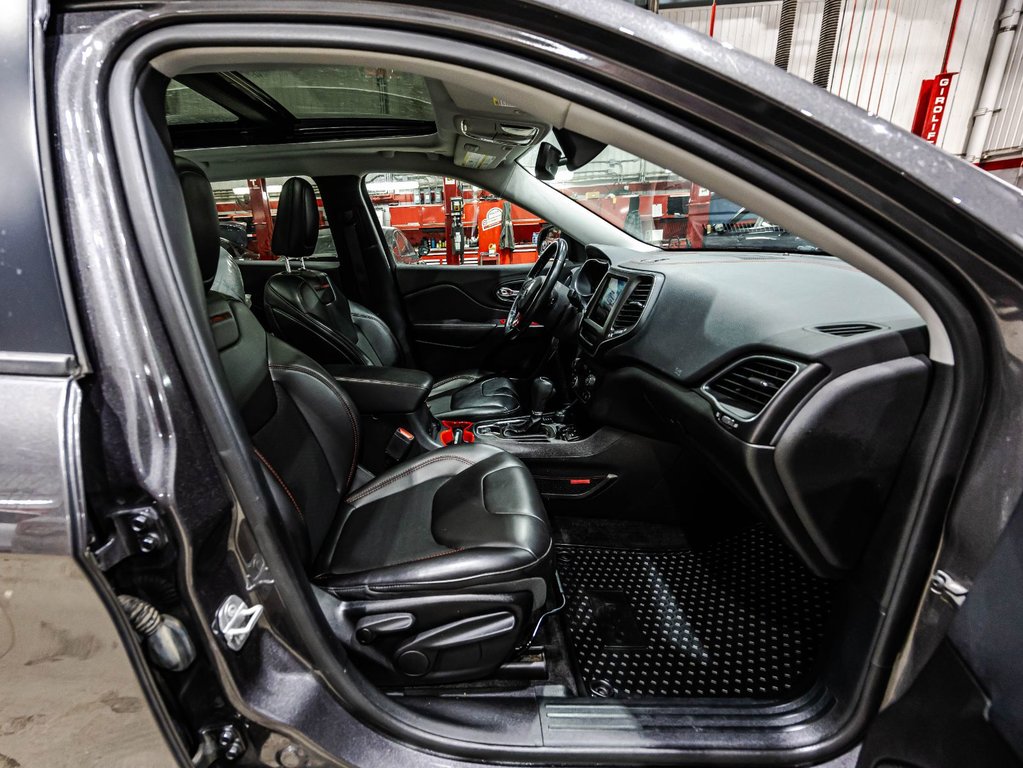 2019 Jeep Cherokee Trailhawk in , Quebec - 16 - w1024h768px