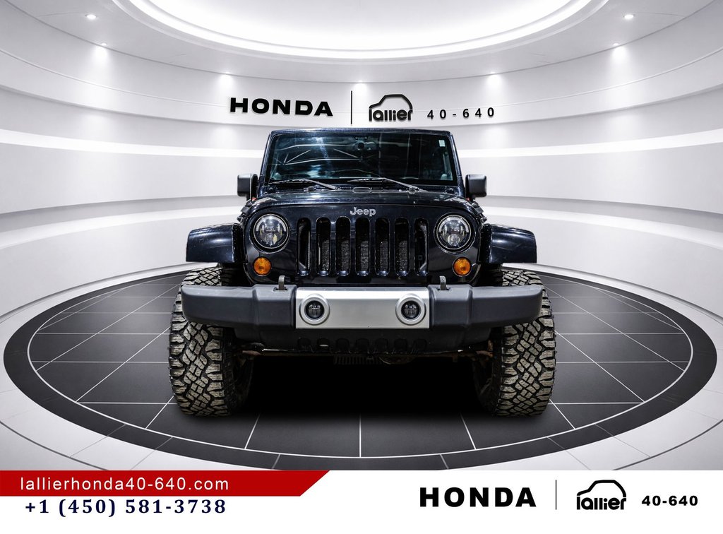 Jeep Wrangler Unlimited Sahara 2013 à Montréal, Québec - 2 - w1024h768px