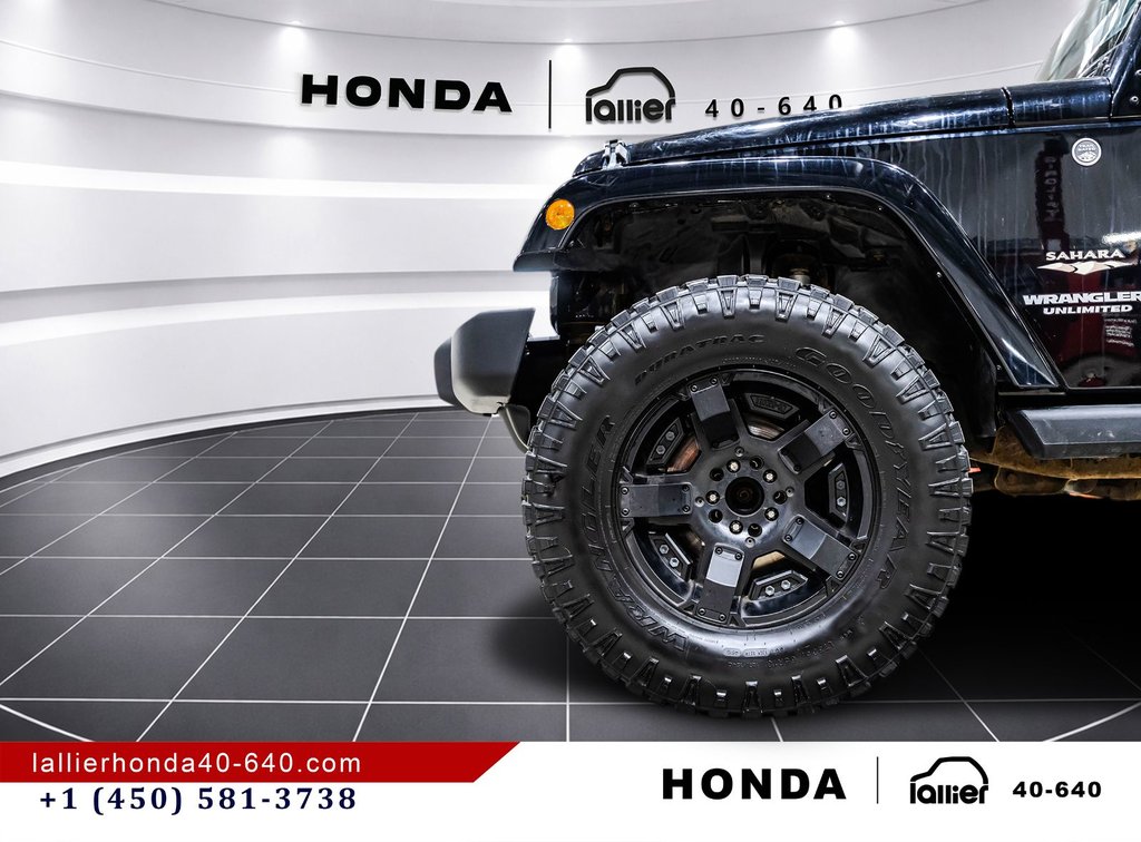 Jeep Wrangler Unlimited Sahara 2013 à Montréal, Québec - 10 - w1024h768px