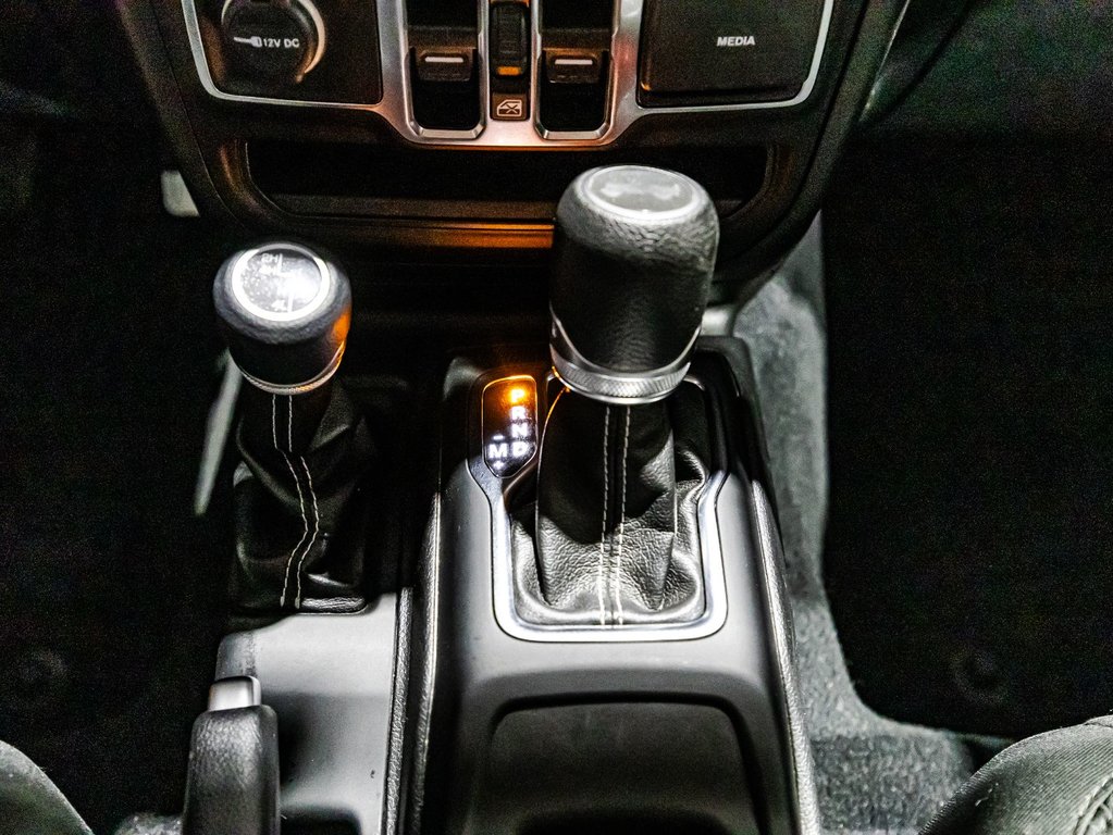 Jeep Wrangler Unlimited Sahara 2021 à , Québec - 25 - w1024h768px