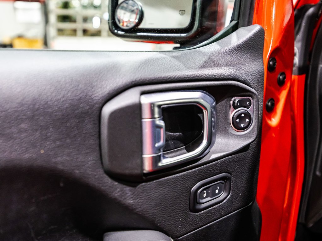 Jeep Wrangler Unlimited Sahara 2021 à , Québec - 11 - w1024h768px