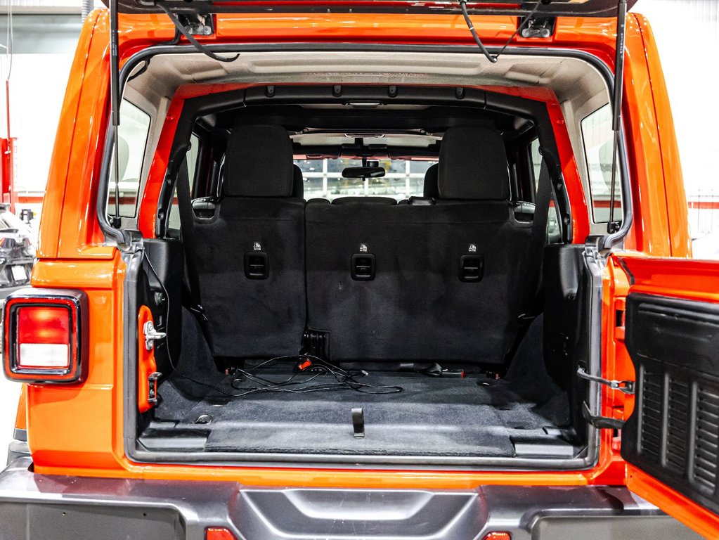 Jeep Wrangler Unlimited Sahara 2021 à , Québec - 15 - w1024h768px