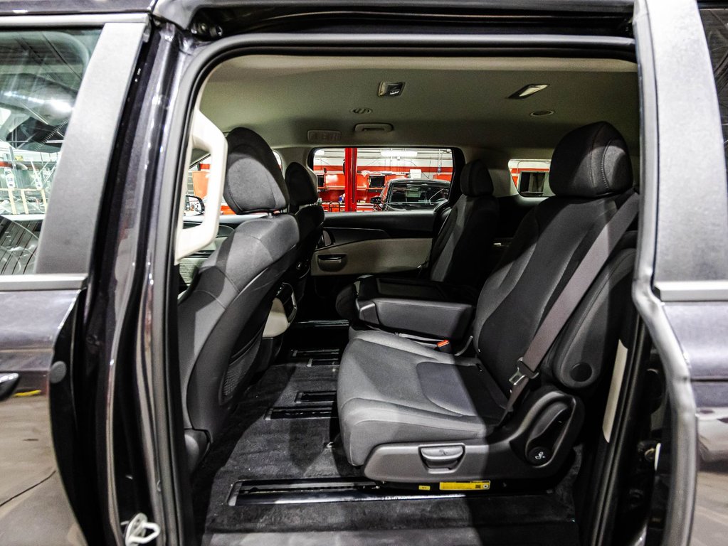 Kia Carnival LX 2024 à Lachenaie, Québec - 12 - w1024h768px