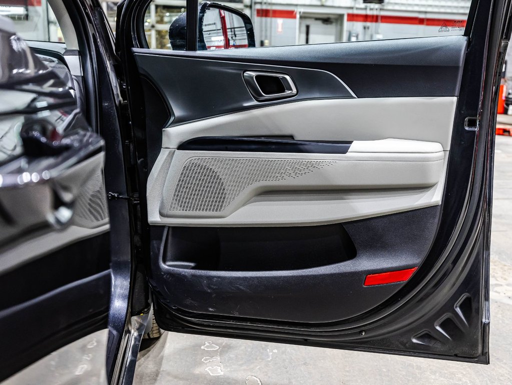 Kia Carnival LX 2024 à Lachenaie, Québec - 16 - w1024h768px