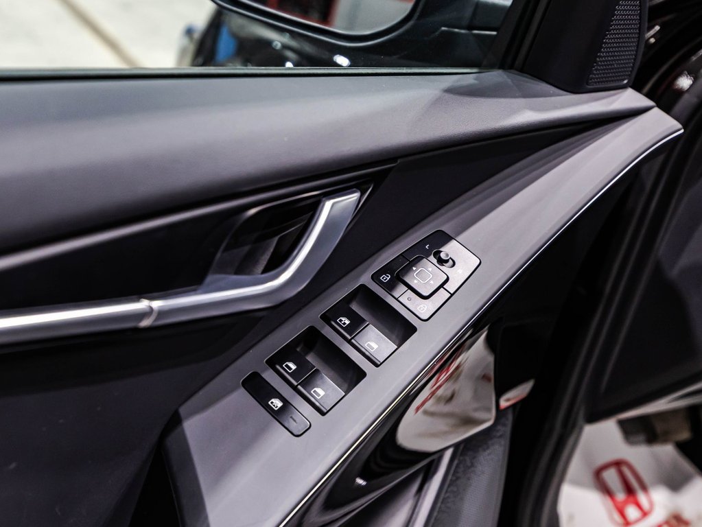 2023 Kia Niro EV PREMIUM PLUS in Montréal, Quebec - 12 - w1024h768px