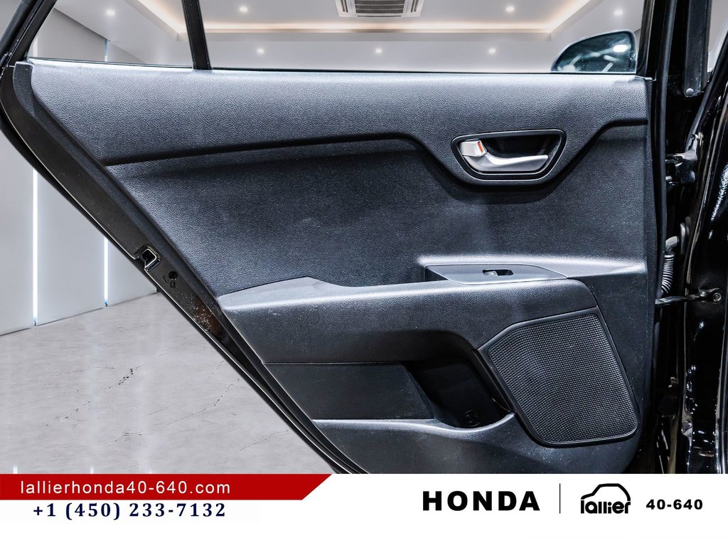 Kia Rio 5-door LX PLUS 2023 à Montréal, Québec - 12 - w1024h768px