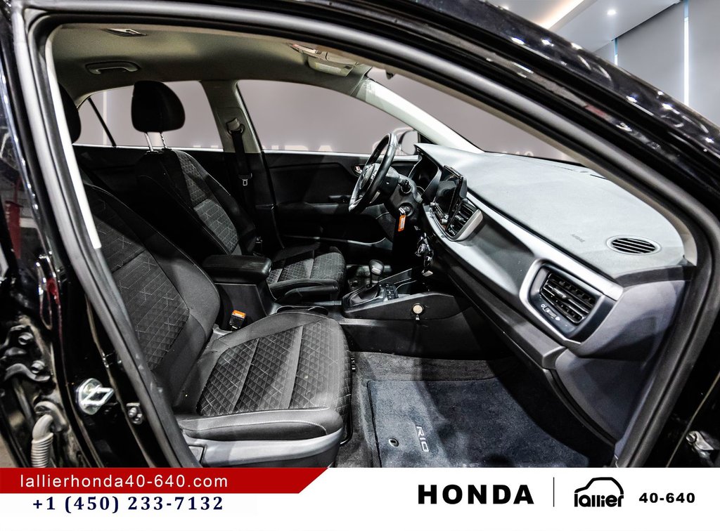 Kia Rio 5-door LX PLUS 2023 à Montréal, Québec - 17 - w1024h768px