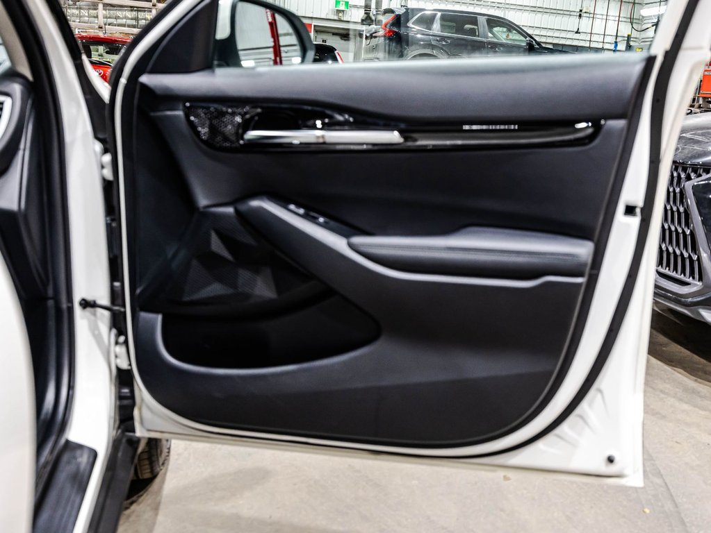 Kia Seltos EX 2023 à Lachenaie, Québec - 17 - w1024h768px