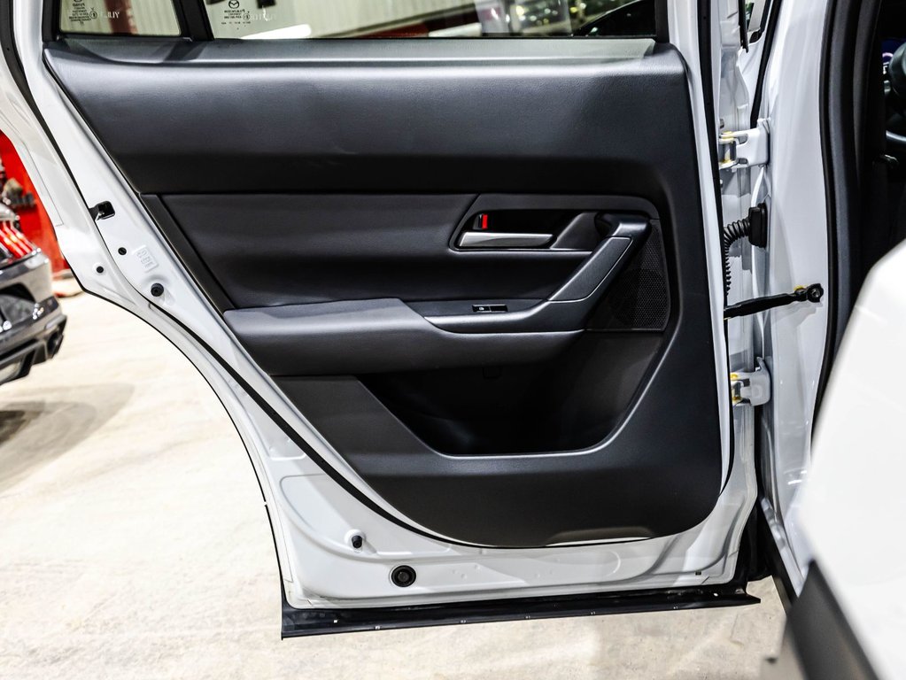 2024 Mazda CX-50 GS-L AWD in Montréal, Quebec - 12 - w1024h768px