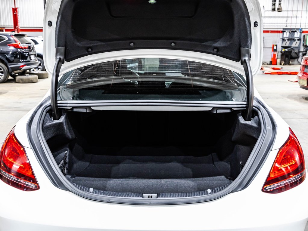 Mercedes-Benz C-Class C 300 2019 à Lachenaie, Québec - 15 - w1024h768px