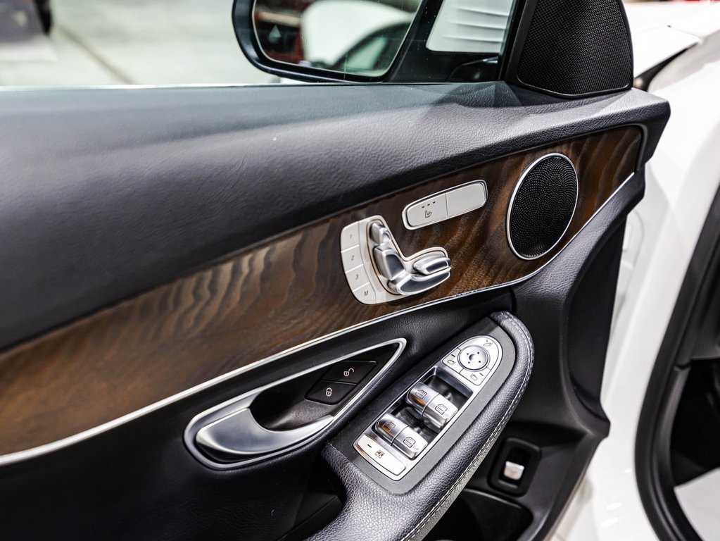 Mercedes-Benz C-Class C 300 2019 à Lachenaie, Québec - 11 - w1024h768px