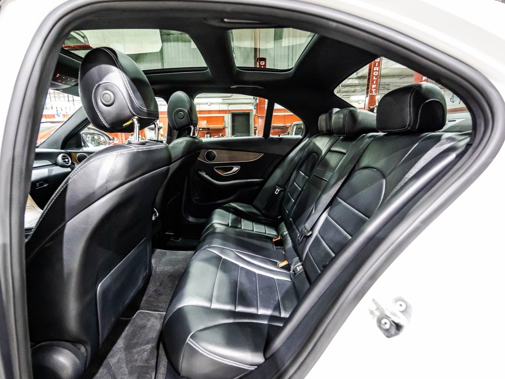 Mercedes-Benz C-Class C 300 2019 à Lachenaie, Québec - 13 - w1024h768px