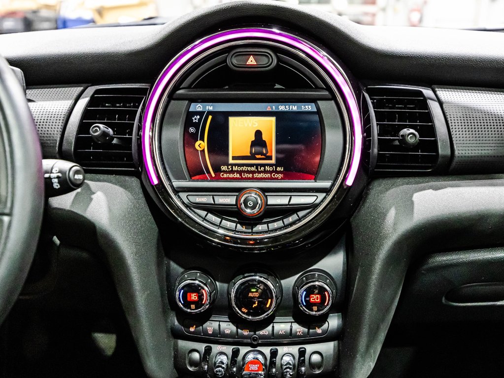 MINI 5 Door Cooper 2021 à , Québec - 25 - w1024h768px