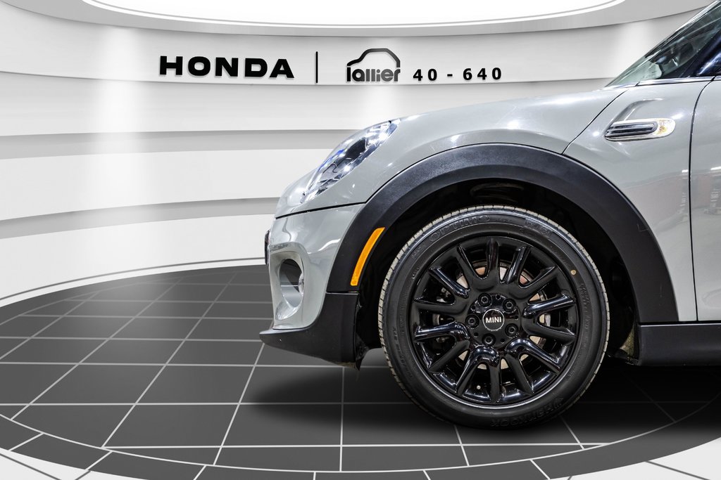 MINI 5 Door Cooper 2021 à , Québec - 10 - w1024h768px