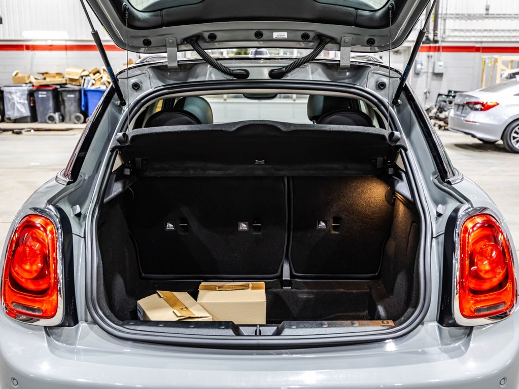 MINI 5 Door Cooper 2021 à , Québec - 16 - w1024h768px