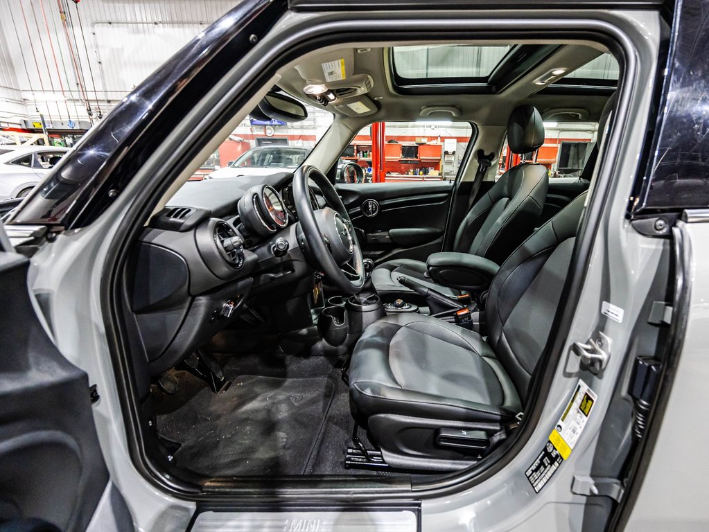 MINI 5 Door Cooper 2021 à , Québec - 20 - w1024h768px