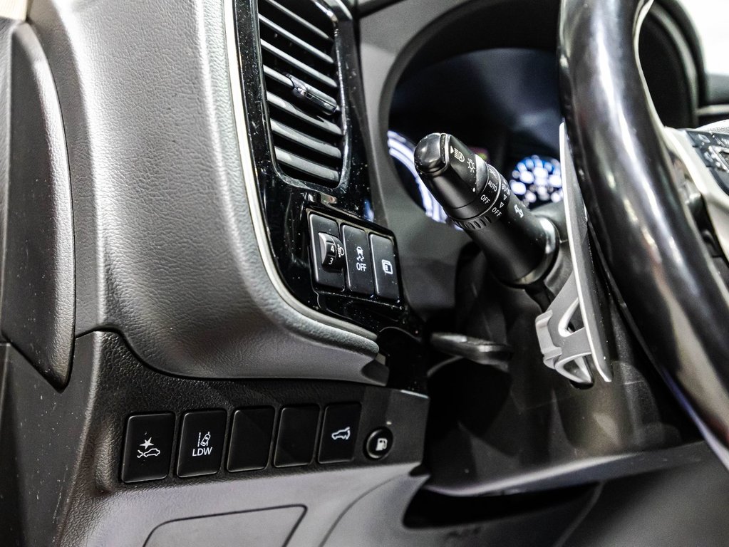 Mitsubishi Outlander PHEV GT 2018 à Lachenaie, Québec - 23 - w1024h768px