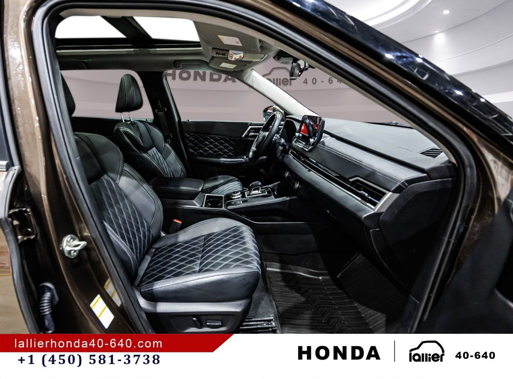 Mitsubishi Outlander SEL 2023 à Lachenaie, Québec - 19 - w1024h768px