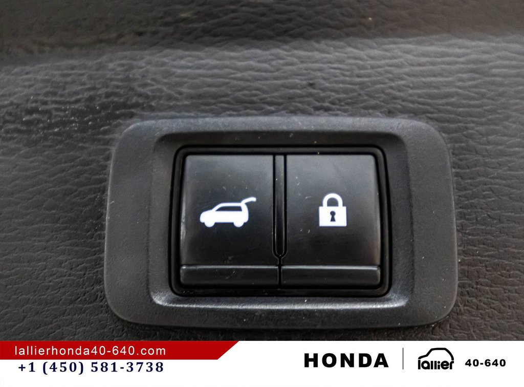 Mitsubishi Outlander SEL 2023 à Lachenaie, Québec - 16 - w1024h768px