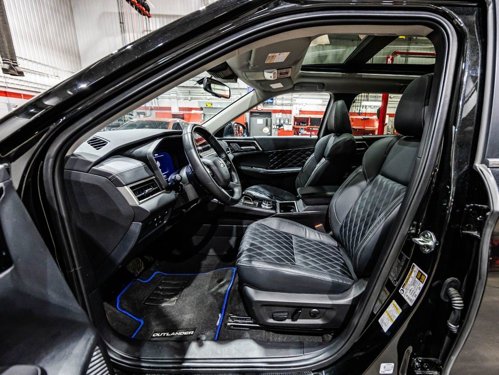Mitsubishi Outlander Plug-In Hybrid SEL PHEV 2024 à , Québec - 21 - w1024h768px