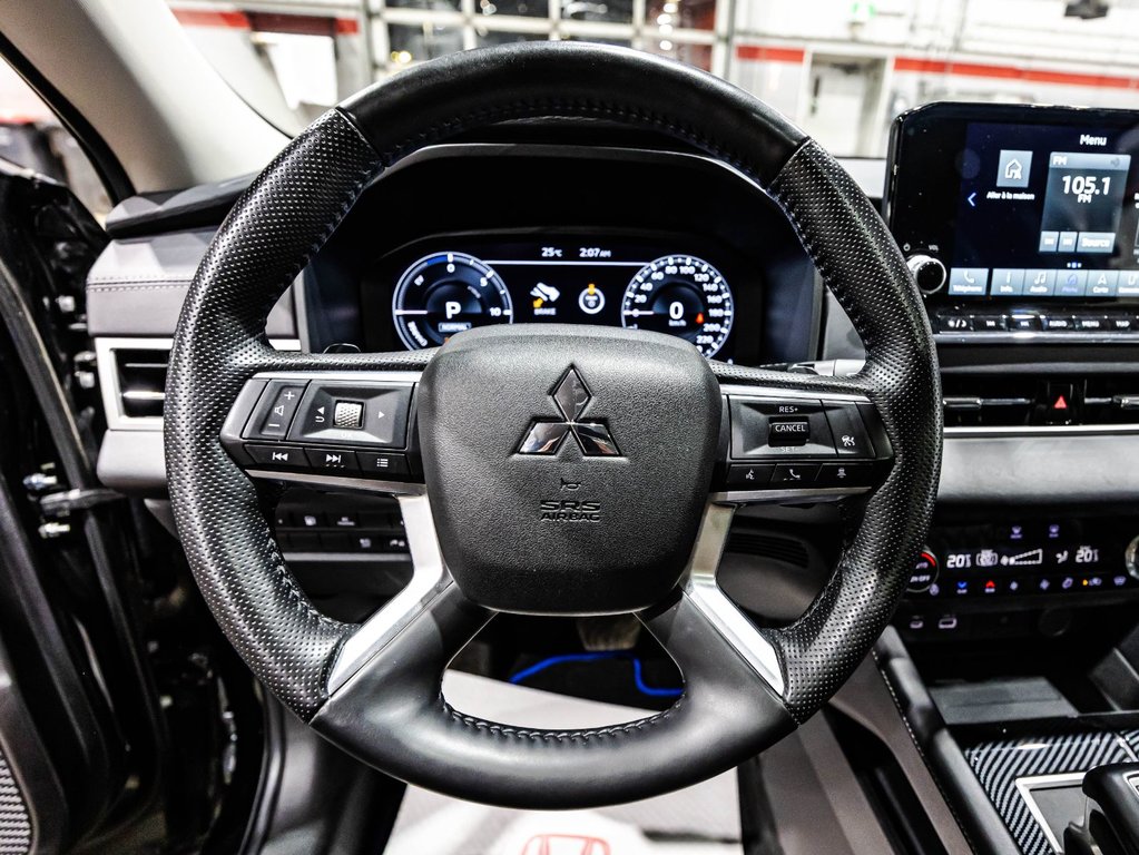 Mitsubishi Outlander Plug-In Hybrid SEL PHEV 2024 à , Québec - 24 - w1024h768px