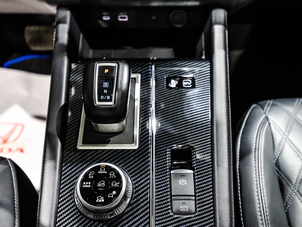 Mitsubishi Outlander Plug-In Hybrid SEL PHEV 2024 à , Québec - 27 - w1024h768px
