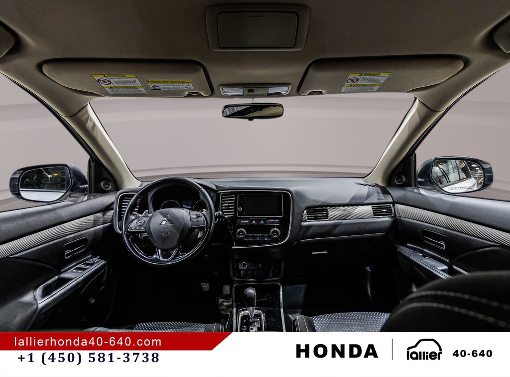 2018 Mitsubishi Outlander SE AWC in Montréal, Quebec - 15 - w1024h768px