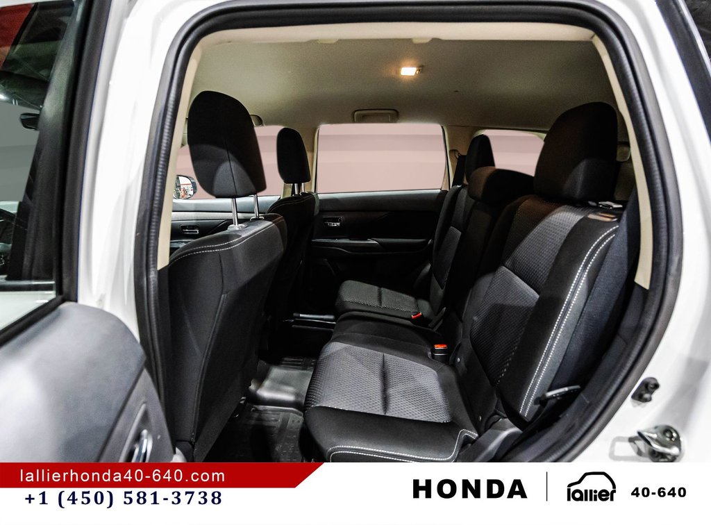 2018 Mitsubishi Outlander SE AWC in Montréal, Quebec - 14 - w1024h768px