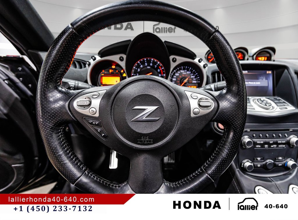 2014 Nissan 370Z CONVERTIBLE/TOURING/MANUELLE in Montréal, Quebec - 19 - w1024h768px