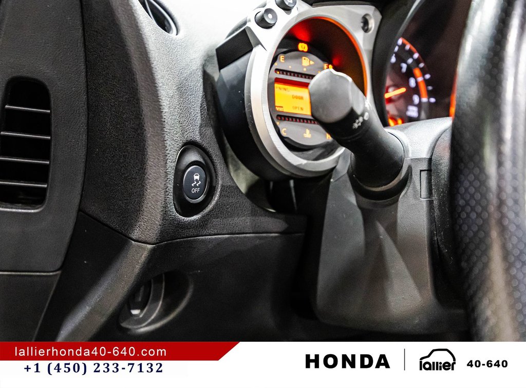 2014 Nissan 370Z CONVERTIBLE/TOURING/MANUELLE in Montréal, Quebec - 18 - w1024h768px