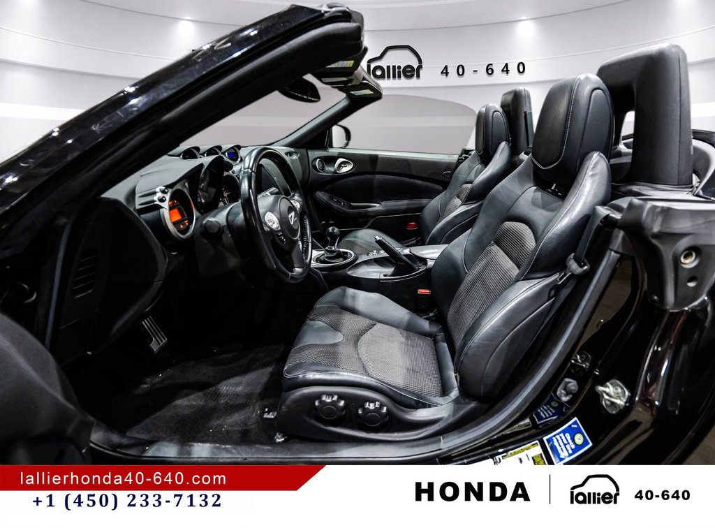 2014 Nissan 370Z CONVERTIBLE/TOURING/MANUELLE in Montréal, Quebec - 16 - w1024h768px