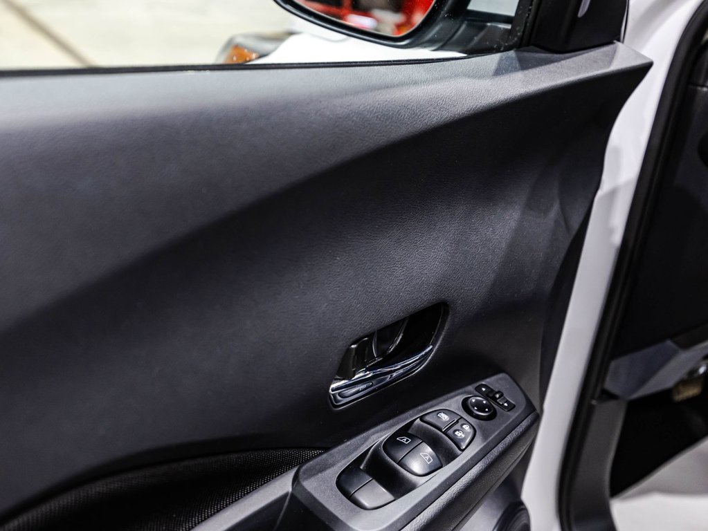 Nissan Kicks SV 2022 à Montréal, Québec - 12 - w1024h768px