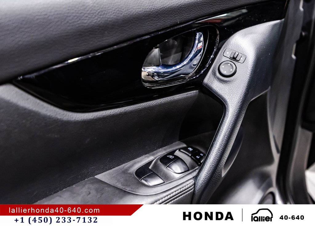 2023 Nissan Qashqai SV AWD in Montréal, Quebec - 12 - w1024h768px