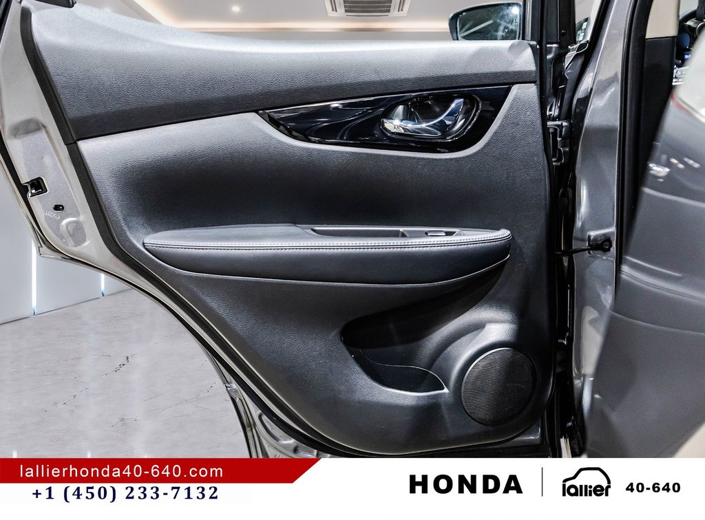 Nissan Qashqai SV 2023 à Montréal, Québec - 13 - w1024h768px