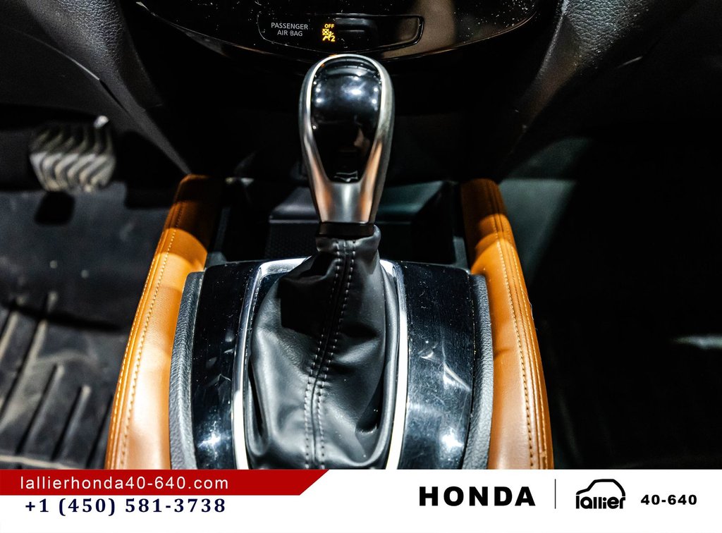 2017 Nissan Rogue SV AWD in Lachenaie, Quebec - 25 - w1024h768px
