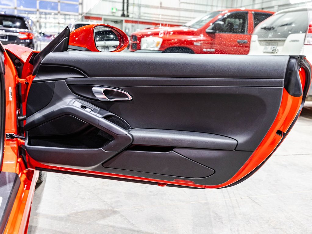 Porsche 718 Boxster PDK 2017 à Lachenaie, Québec - 14 - w1024h768px