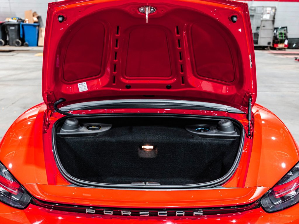 Porsche 718 Boxster  2018 à , Québec - 12 - w1024h768px