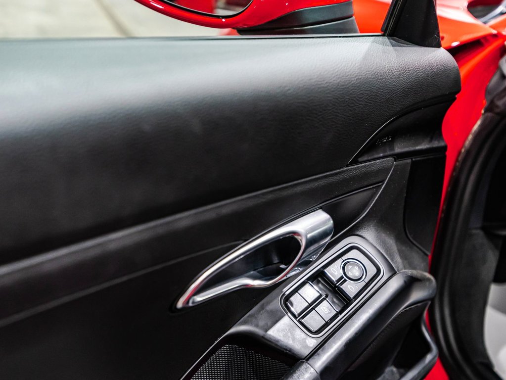 Porsche 718 Boxster  2018 à , Québec - 11 - w1024h768px