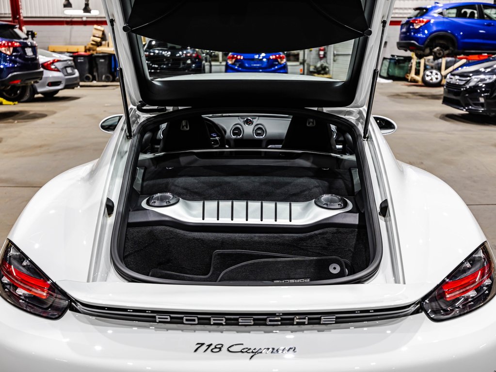 Porsche 718 Cayman  2020 à Lachenaie, Québec - 12 - w1024h768px
